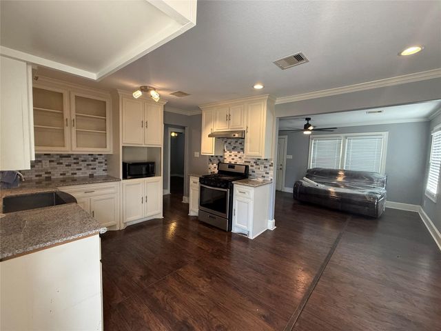 1321 Taylor Avenue, Pasadena, TX 77506