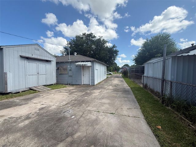 1321 Taylor Avenue, Pasadena, TX 77506