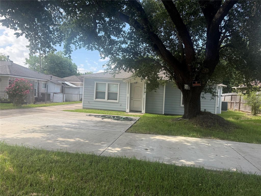 1321 Taylor Avenue, Pasadena, TX 77506