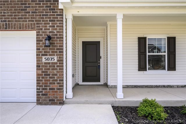 5035 schaffer Lane, Floyds Knobs, IN 47119