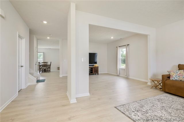 5035 schaffer Lane, Floyds Knobs, IN 47119