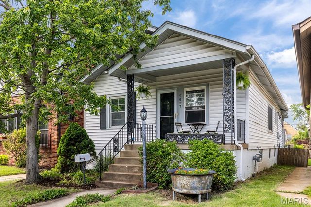 5627 Nottingham Avenue, St Louis, MO 63109