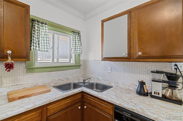 5627 Nottingham Avenue, St Louis, MO 63109
