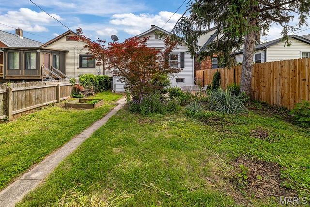 5627 Nottingham Avenue, St Louis, MO 63109