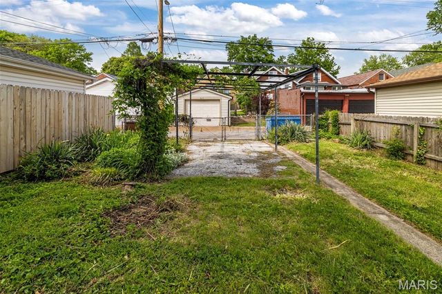 5627 Nottingham Avenue, St Louis, MO 63109