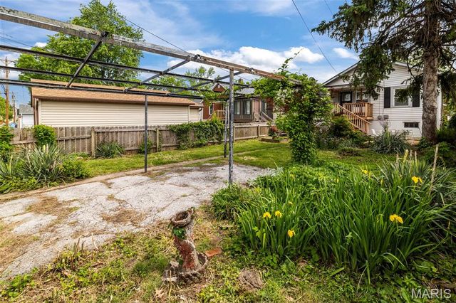 5627 Nottingham Avenue, St Louis, MO 63109