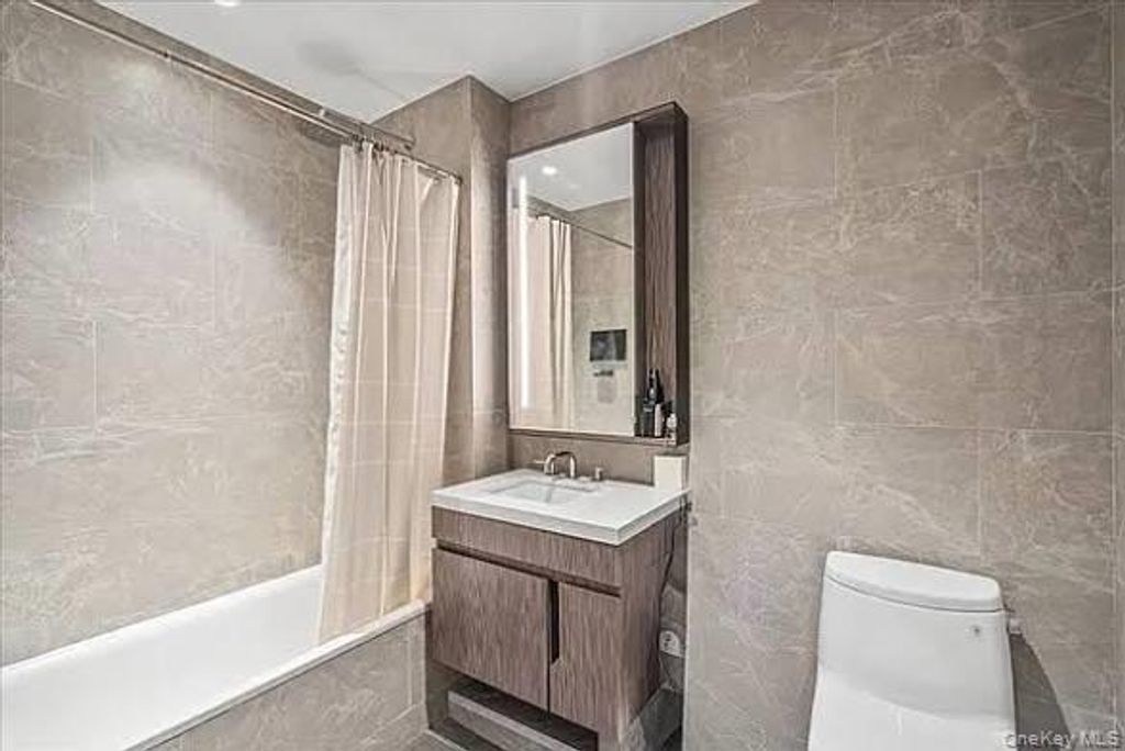 133-27 39th Avenue 10A, Flushing, NY 11354 — photo 4