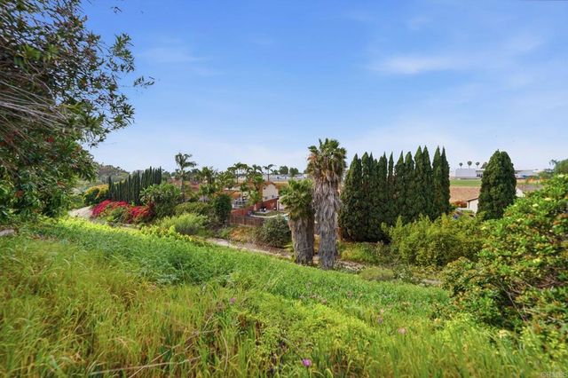 45 El Capitan Drive, Chula Vista, CA 91911