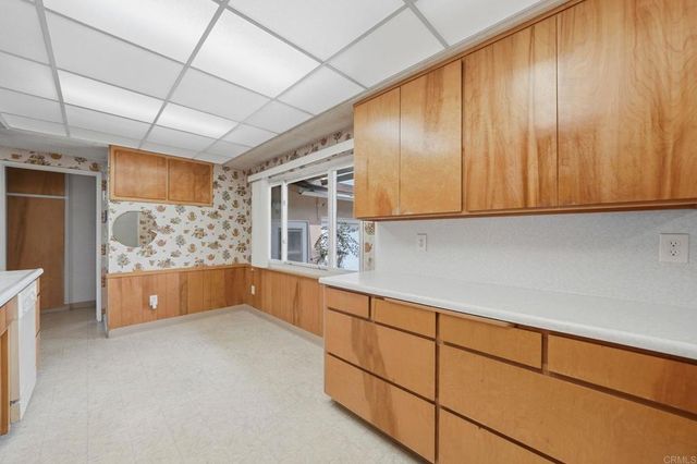 45 El Capitan Drive, Chula Vista, CA 91911