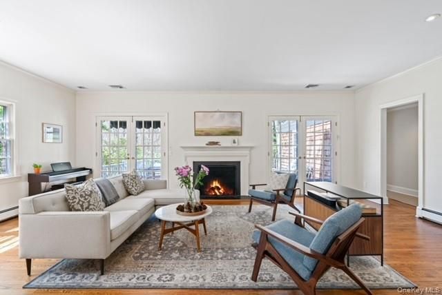 60 Shutter Lane, Oyster Bay Cove, NY 11771