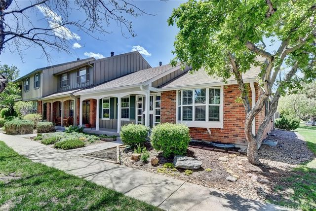 8661 E Amherst Drive F, Denver, CO 80231
