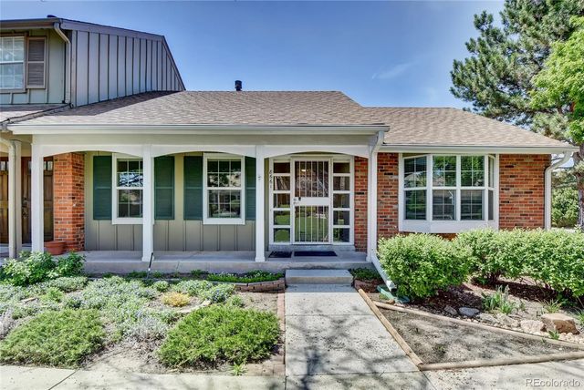 8661 E Amherst Drive F, Denver, CO 80231