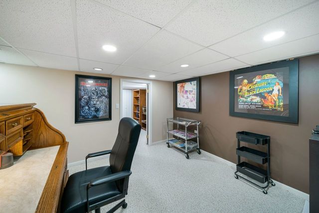 1170 Green Knolls Drive, Buffalo Grove, IL 60089