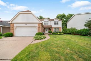 1170 Green Knolls Drive, Buffalo Grove, IL 60089