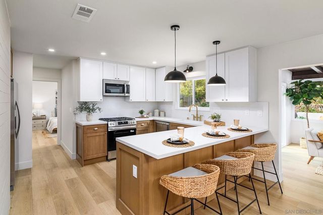 6946 Everglades Ave, San Diego, CA 92119