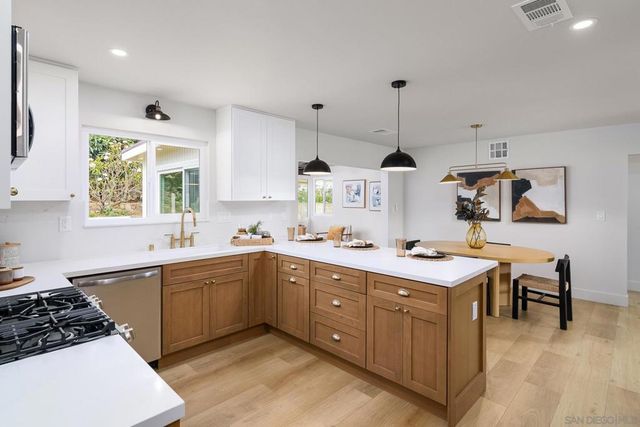 6946 Everglades Ave, San Diego, CA 92119