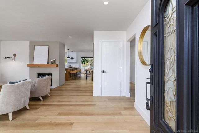 6946 Everglades Ave, San Diego, CA 92119