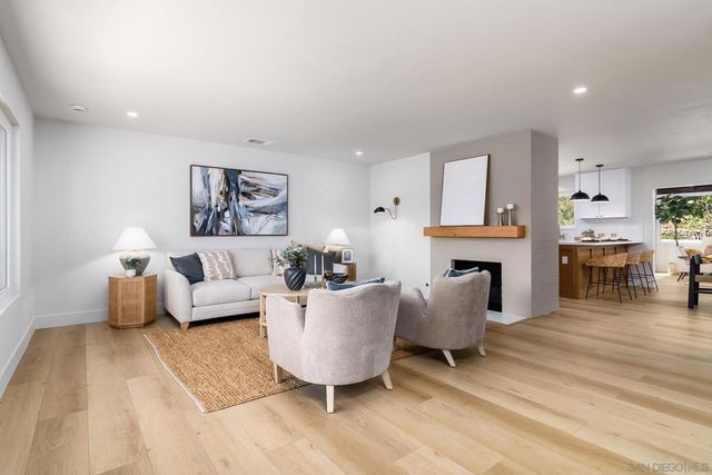 6946 Everglades Ave, San Diego, CA 92119