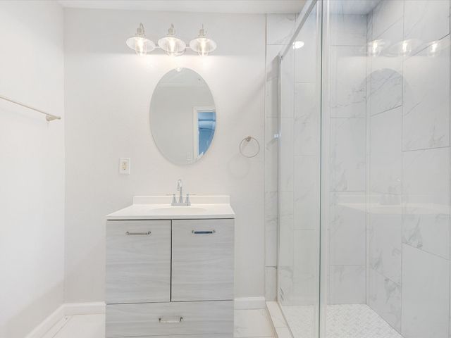 2438 Lea Crest Drive, Dallas, TX 75216