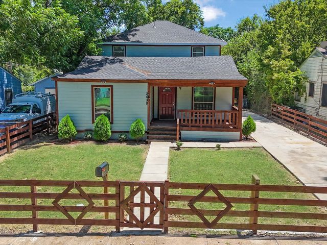 2438 Lea Crest Drive, Dallas, TX 75216