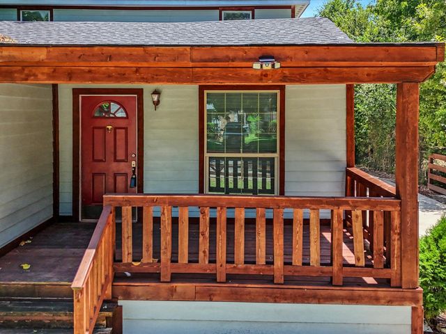 2438 Lea Crest Drive, Dallas, TX 75216