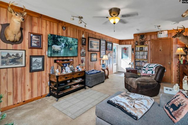 2037 Little Country Road, Batesburg, SC 29006