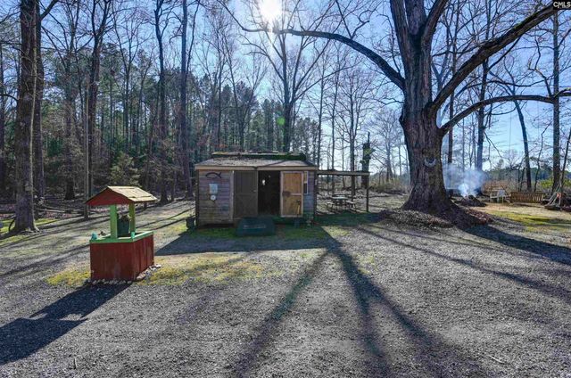 2037 Little Country Road, Batesburg, SC 29006
