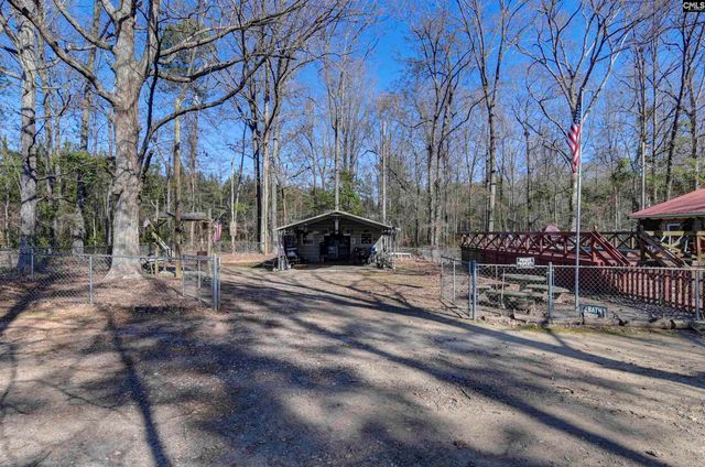 2037 Little Country Road, Batesburg, SC 29006
