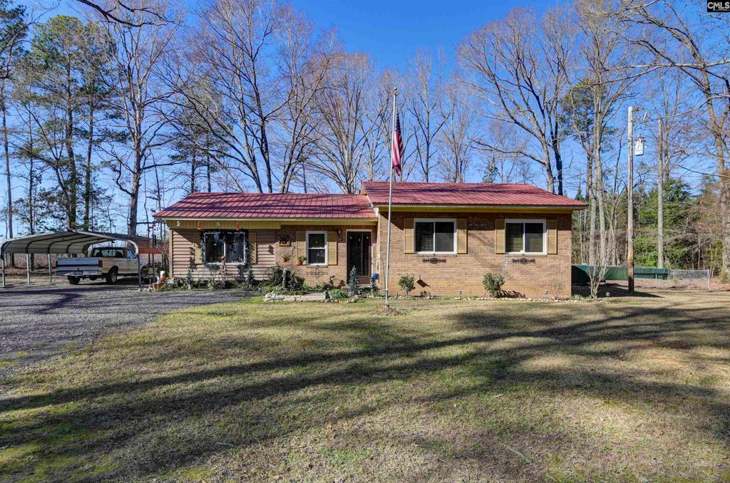 2037 Little Country Road, Batesburg, SC 29006