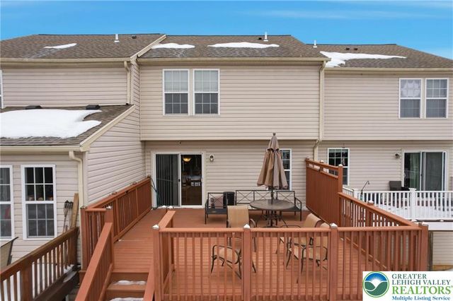 1048 Sparrow Way, Upper Macungie Twp, PA 18031