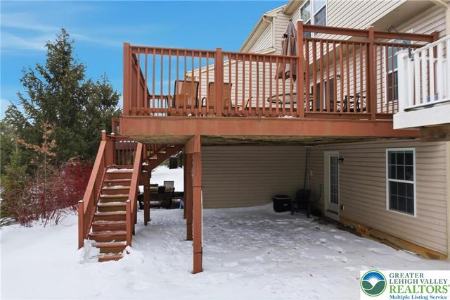 1048 Sparrow Way, Upper Macungie Twp, PA 18031