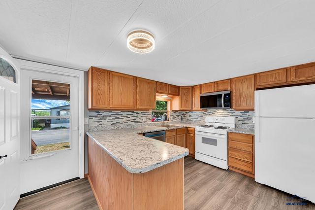 721 E CHICAGO, Rapid City, SD 57701