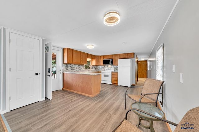 721 E CHICAGO, Rapid City, SD 57701