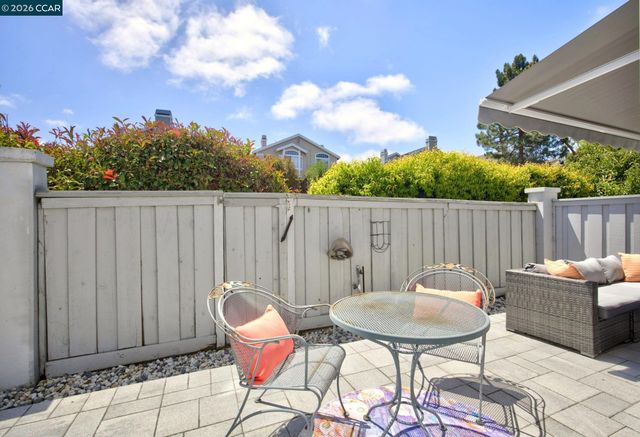 398 N Wildwood, Hercules, CA 94547