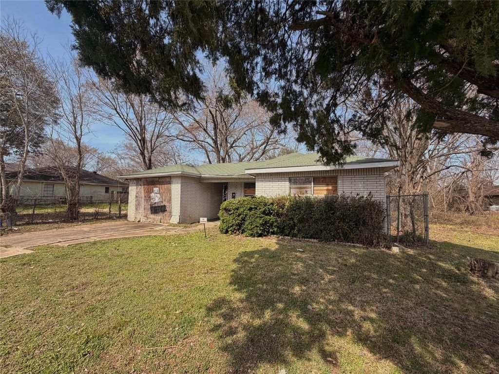 3747 Dreyfus Street, Houston, TX 77021