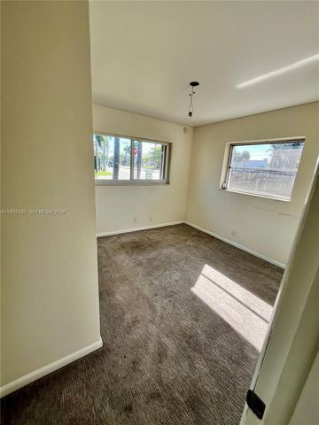2031 NW 32nd Street, Oakland Park, FL 33309