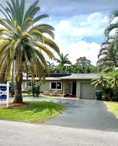 2031 NW 32nd Street, Oakland Park, FL 33309
