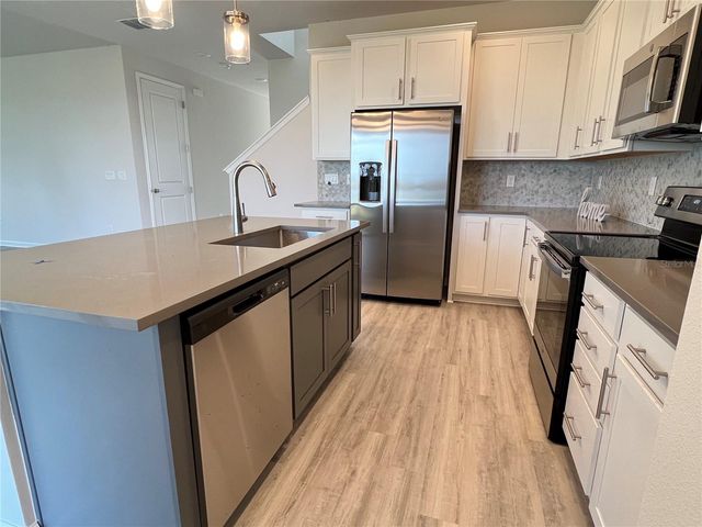 1024 GRIFFON AVENUE, Lake Alfred, FL 33850