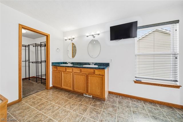 783 Outrigger Cove, Painesville Twp, OH 44077