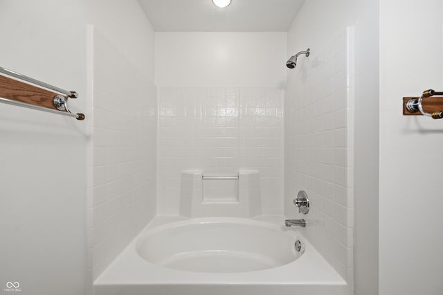 1156 Woodridge, Brownsburg, IN 46112