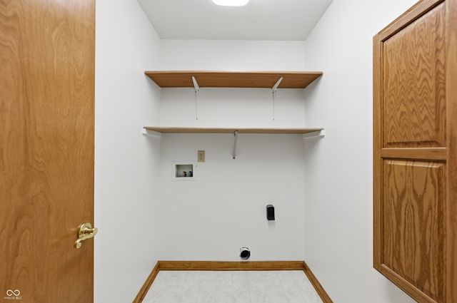 1156 Woodridge, Brownsburg, IN 46112