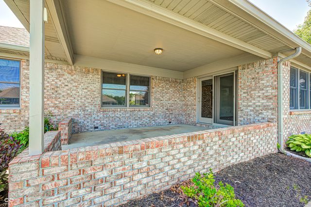 1156 Woodridge, Brownsburg, IN 46112