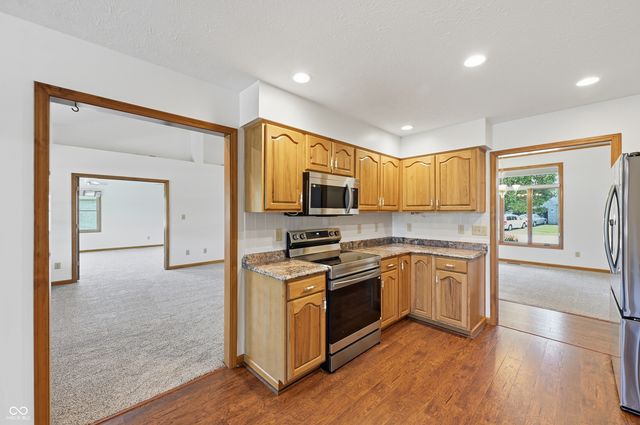 1156 Woodridge, Brownsburg, IN 46112
