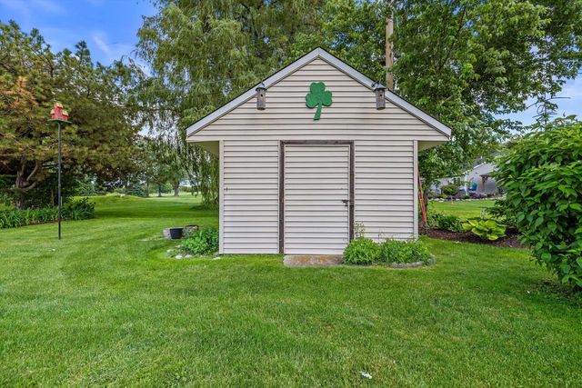 156 Chapel AVENUE, Twin Lakes, WI 53181