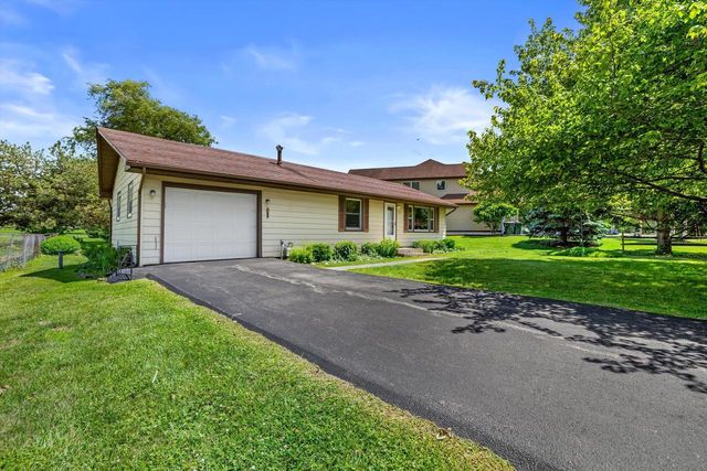 156 Chapel AVENUE, Twin Lakes, WI 53181