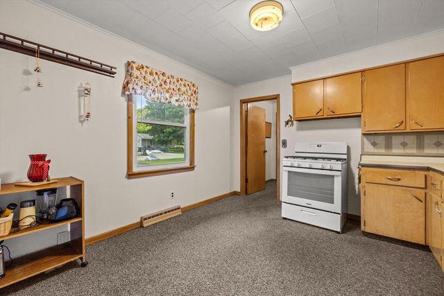 156 Chapel AVENUE, Twin Lakes, WI 53181