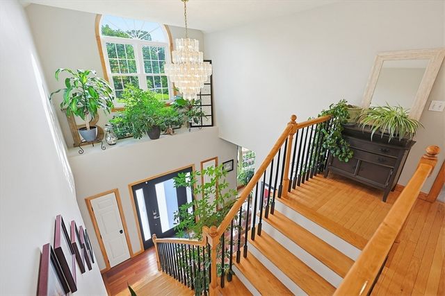 10 Amanda Street, Middleboro, MA 02346