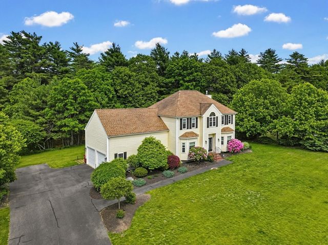 10 Amanda Street, Middleboro, MA 02346