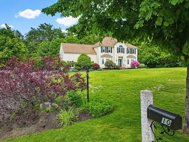 10 Amanda Street, Middleboro, MA 02346