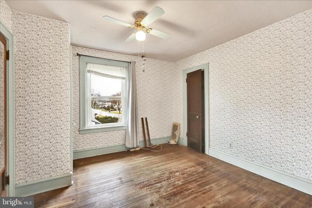 1602 CROWDER AVE, Reading, PA 19607